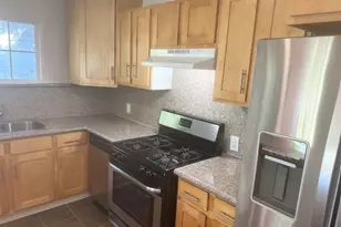4207 S Bateman St, Seattle, WA 98118 - Photo 11
