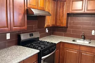 4207 S Bateman St, Seattle, WA 98118 - Photo 5