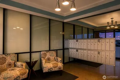 1221 Harbor Avenue SW #105, Seattle, WA 98116 - Photo 5
