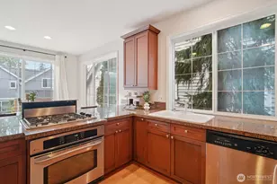 2038 30th Ln NE, Issaquah, WA 98029 - Photo 13