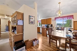 921 Erin Ln W, Eatonville, WA 98328 - Photo 11
