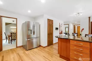 3903 142nd Pl NE, Bellevue, WA 98007 - Photo 11