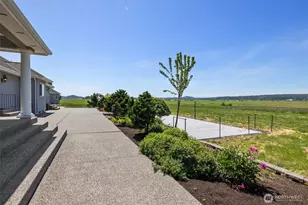 15714 Laconner Whitney Rd, La Conner, WA 98257 - Photo 33