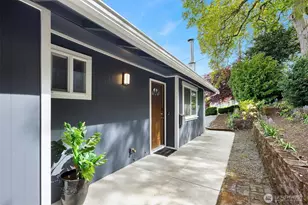 3912 S Orcas St, Seattle, WA 98118 - Photo 3