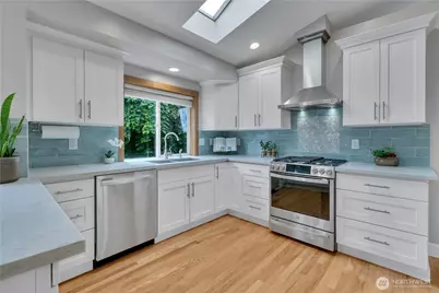 1125 S 258th Street, Des Moines, WA 98198 - Photo 9