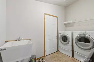 22022 131st St Ct E, Bonney Lake, WA 98391 - Photo 23