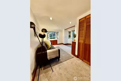2113 NE 81st Place, Seattle, WA 98115 - Photo 11