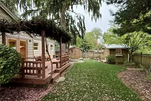 2113 NE 81st Pl, Seattle, WA 98115 - Photo 3