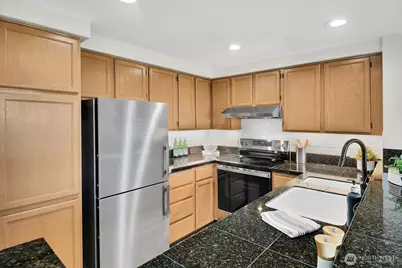 3420 Burke Avenue N #C107, Seattle, WA 98103 - Photo 15