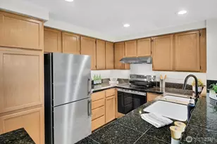 3420 Burke Ave N, Seattle, WA 98103 - Photo 15
