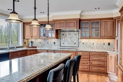4911 Harbor Lane, Everett, WA 98203 - Photo 7