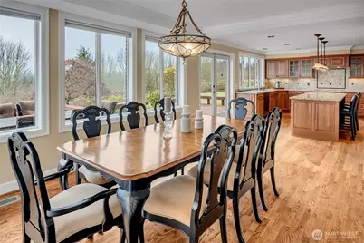 4911 Harbor Lane, Everett, WA 98203 - Photo 9