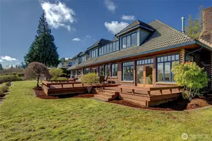 4911 Harbor Ln, Everett, WA 98203 - Photo 5