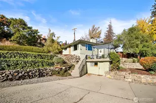 1216 Crawford, Wenatchee, WA 98801 - Photo 1
