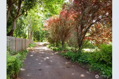 29631 Beach Drive NE, Poulsbo, WA 98370 - Photo 25