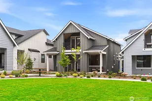 10329 135th Cir NE, Kirkland, WA 98033 - Photo 1