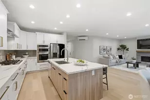 719 Edmonds Way, Edmonds, WA 98020 - Photo 17