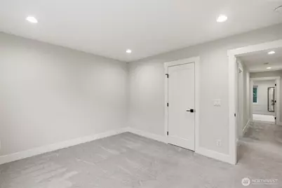 719 Edmonds Way, Edmonds, WA 98020 - Photo 27