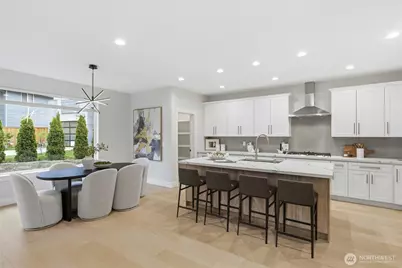 719 Edmonds Way, Edmonds, WA 98020 - Photo 11