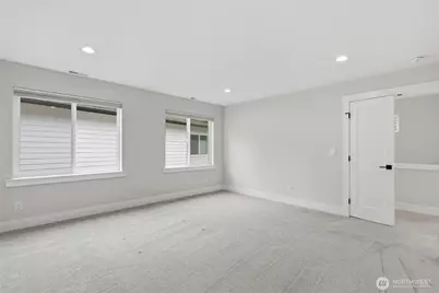 719 Edmonds Way, Edmonds, WA 98020 - Photo 25