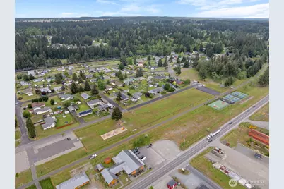 304 Rochester Street E, Rainier, WA 98576 - Photo 25