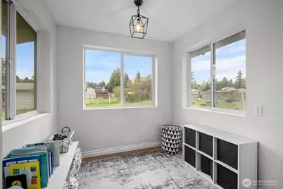 304 Rochester Street E, Rainier, WA 98576 - Photo 11