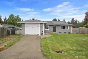 304 Rochester St E, Rainier, WA 98576 - Photo 1