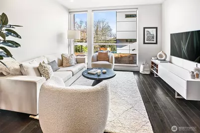 3220 Franklin Avenue E, Seattle, WA 98102 - Photo 3