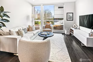 3220 Franklin Ave E, Seattle, WA 98102 - Photo 3