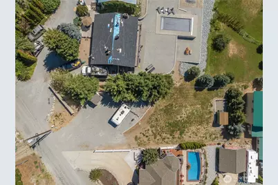 327 Lakeshore Drive, Manson, WA 98831 - Photo 3