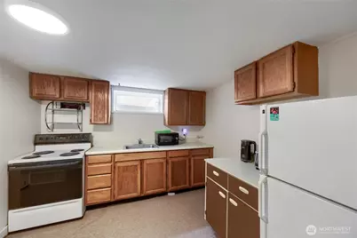 5755 25th Avenue NE, Seattle, WA 98105 - Photo 27