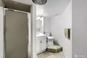 5755 25th Ave NE, Seattle, WA 98105 - Photo 29