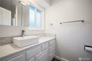 2441 W Lynnwood Dr, Longview, WA 98632 - Photo 17