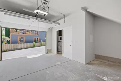 4233 S Bradford Street, Seattle, WA 98118 - Photo 35