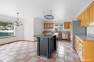 701 NW Krueger St, Coupeville, WA 98239 - Photo 7