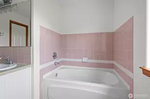 701 NW Krueger St, Coupeville, WA 98239 - Photo 17