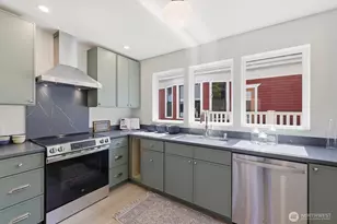 909 32nd Ave S, Seattle, WA 98144 - Photo 11