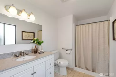 20229 24th Avenue W, Lynnwood, WA 98036 - Photo 17
