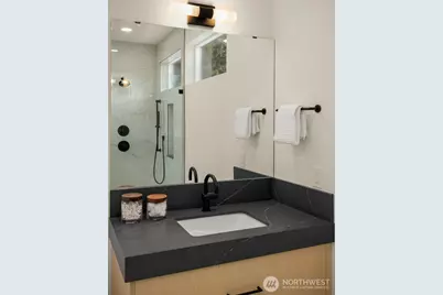 8407 NE 137th Street, Kirkland, WA 98034 - Photo 17