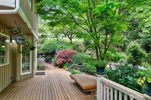 19225 SE 25th St, Sammamish, WA 98075 - Photo 27