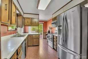 602 N 16th Ave, Kelso, WA 98626 - Photo 11