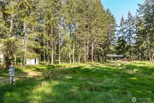 905 E Madrona Blvd NW, Herron Island, WA 98349 - Photo 1