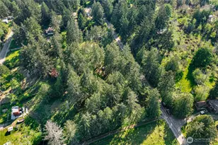 909 E Madrona Blvd NW, Herron Island, WA 98349 - Photo 1