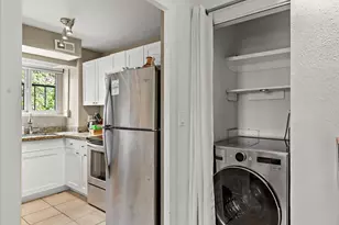 1400 Hubbell Pl, Seattle, WA 98101 - Photo 25