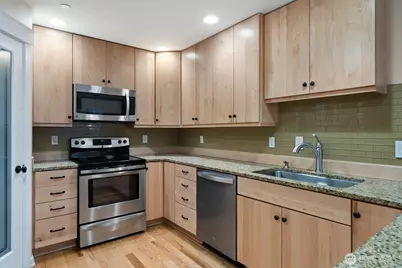 321 E Soderberg Road #D-12, Allyn, WA 98524 - Photo 17