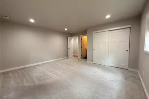 11837 32nd Ave NE, Seattle, WA 98125 - Photo 15