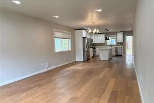 11837 32nd Ave NE, Seattle, WA 98125 - Photo 3