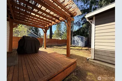 11837 32nd Avenue NE, Seattle, WA 98125 - Photo 17