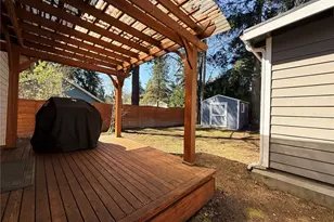 11837 32nd Ave NE, Seattle, WA 98125 - Photo 17