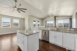 827 Madeleine Ct, East Wenatchee, WA 98802 - Photo 7